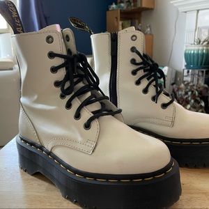 Dr.Martens jadon platform boots